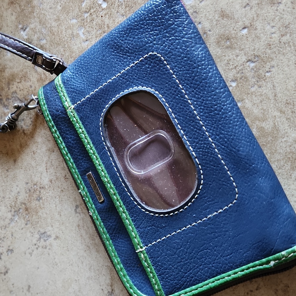 Relic blue and purple butterfly wristlet wallet - Picture 3 of 13